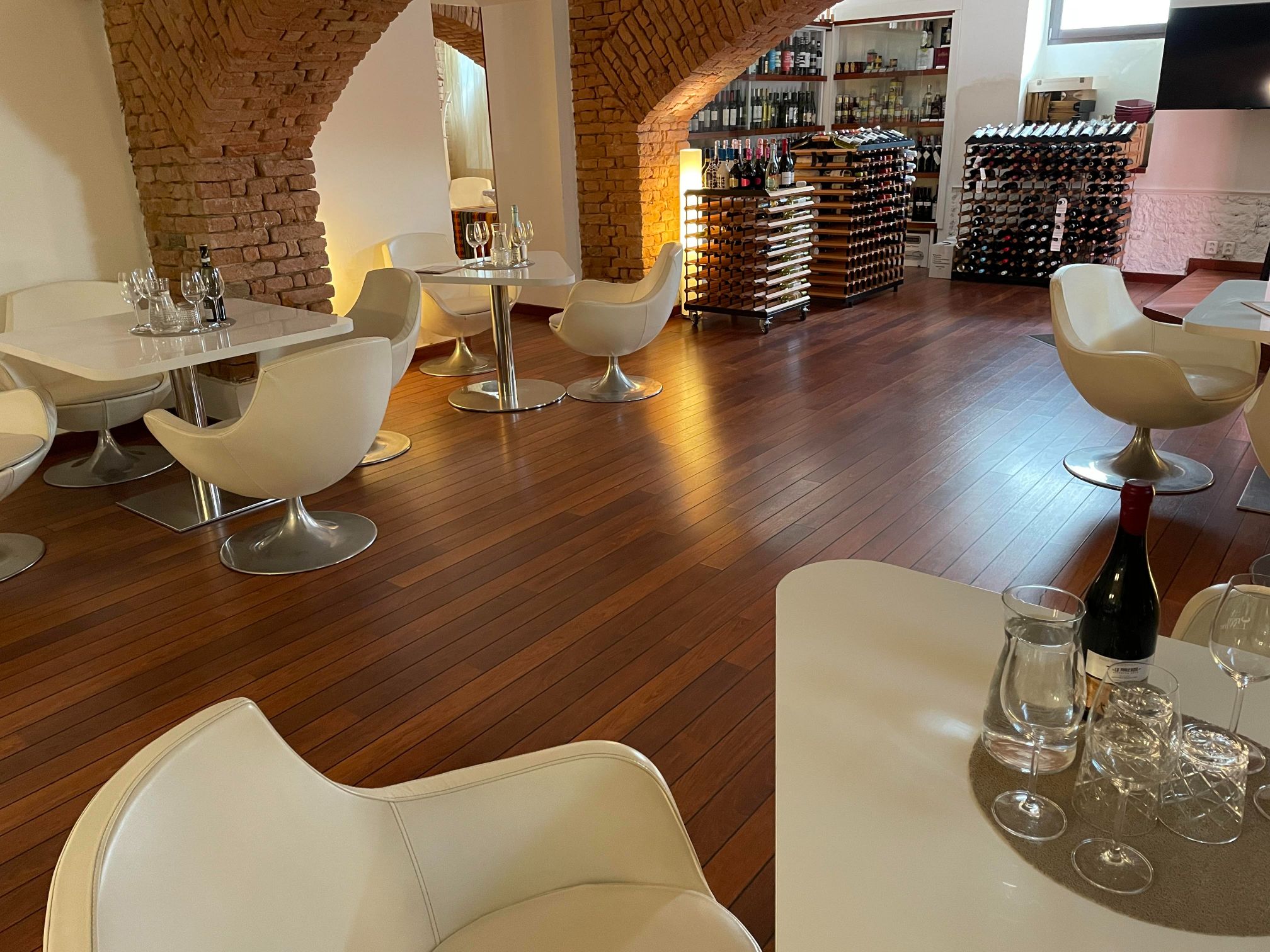 openwine-yacht-brno (1)